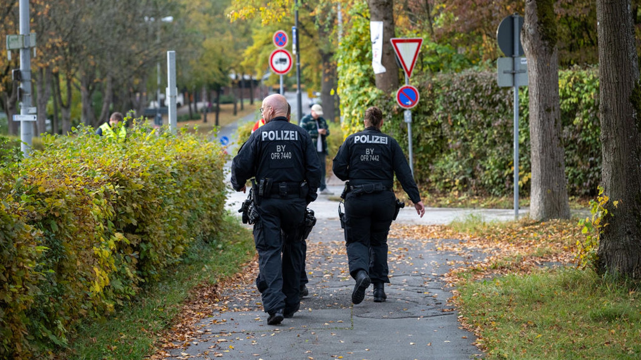 Bombendrohungen an Schulen: Inhalt ähnlich, Vorgehen verschieden