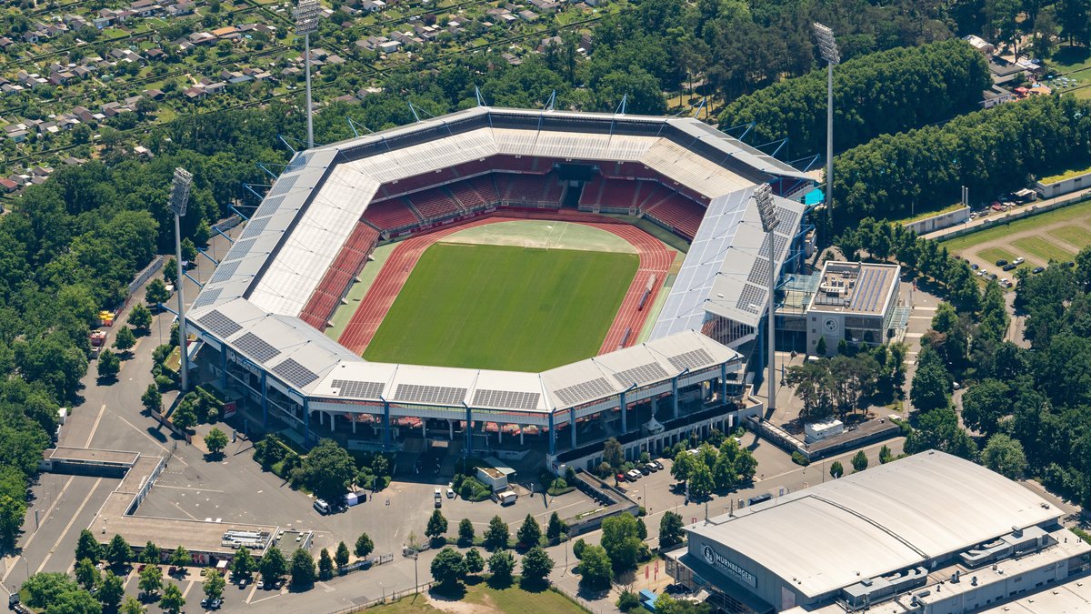 Luftbild des Max-Morlock-Stadions in Nürnberg