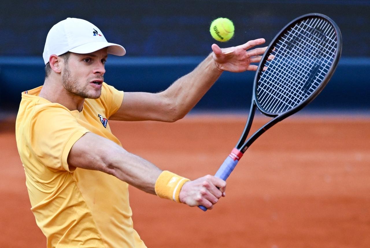 ATP-Turnier München Hanfmann in drei Sätzen ins Achtelfinale BR24