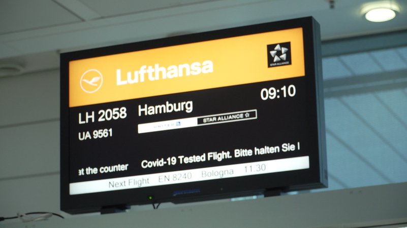 Probelauf mit Corona-Schnelltests startet am Flughafen München