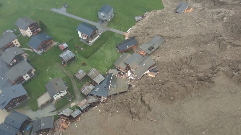 Bergsturz im Schweizer Kanton Wallis. | Bild: Bayerischer Rundfunk 2025 Bergsturz im Schweizer Kanton Wallis.