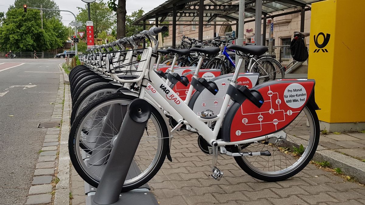 Das Nürnberger Fahrrad-Verleihsystem VAG Rad feiert Erfolgsgeschichte: Es hat die Rekordmarke von einer Million Ausleihen geknackt. Ein 45-jähriger Nutzer durfte sich über eine Überraschung freuen.