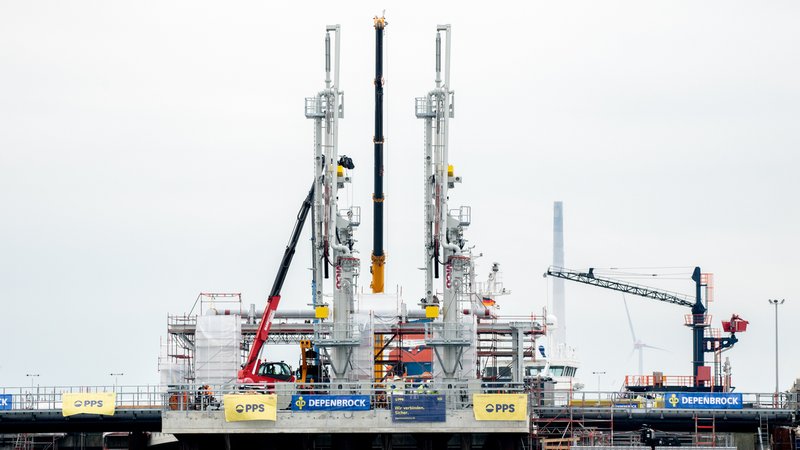 Der erste Anleger für Flüssigerdgas in Deutschland ist fertiggestellt