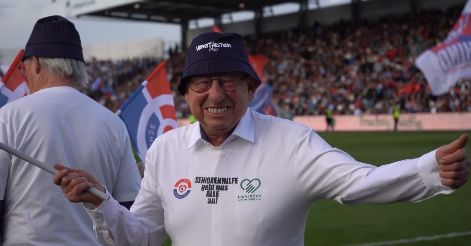 Einlauf-Senioren bei der SpVgg Unterhaching