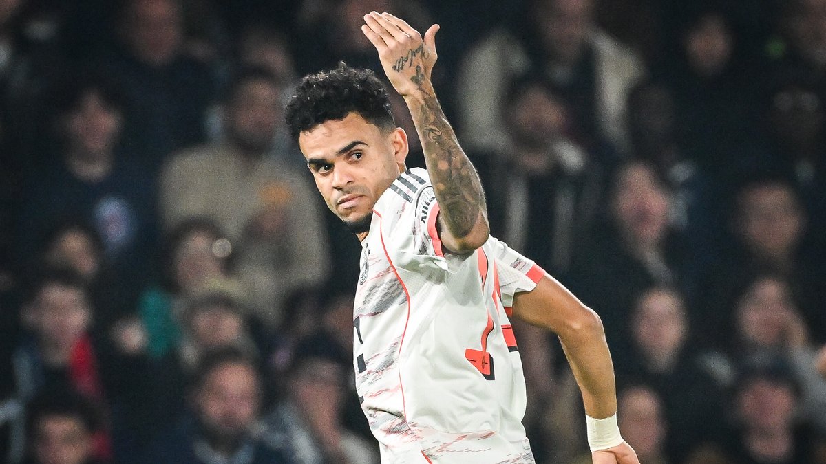 Diaz-Drama: FCB rettet sich in Unterzahl zum Sieg gegen PSG