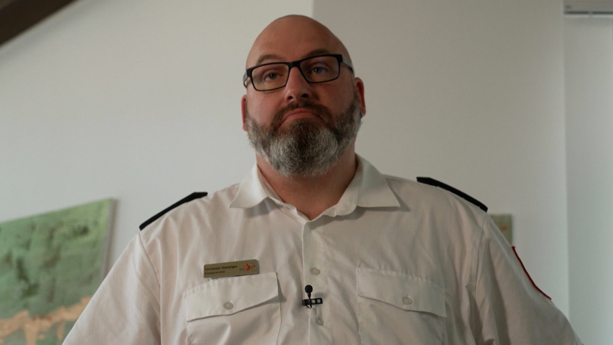 Ehrenamtliche sehen "Uniformtag" kritisch | Bild: BR Ehrenamtliche sehen "Uniformtag" kritisch