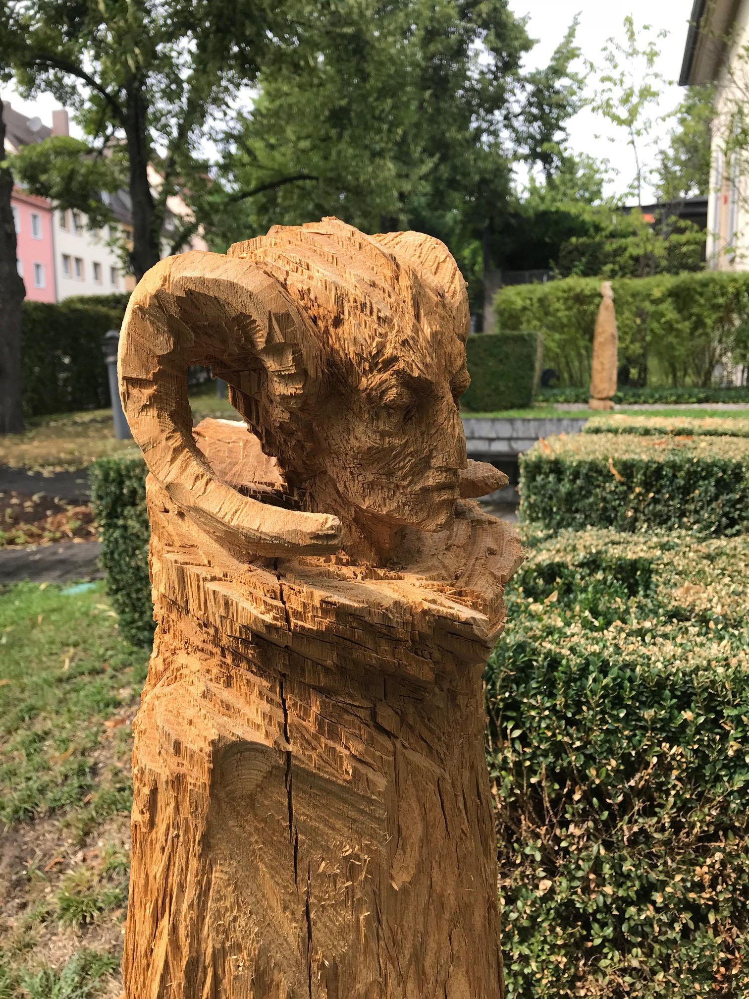 Skulpturen Ausstellung Im Tucherschloss Zwischen Den Welten Br24