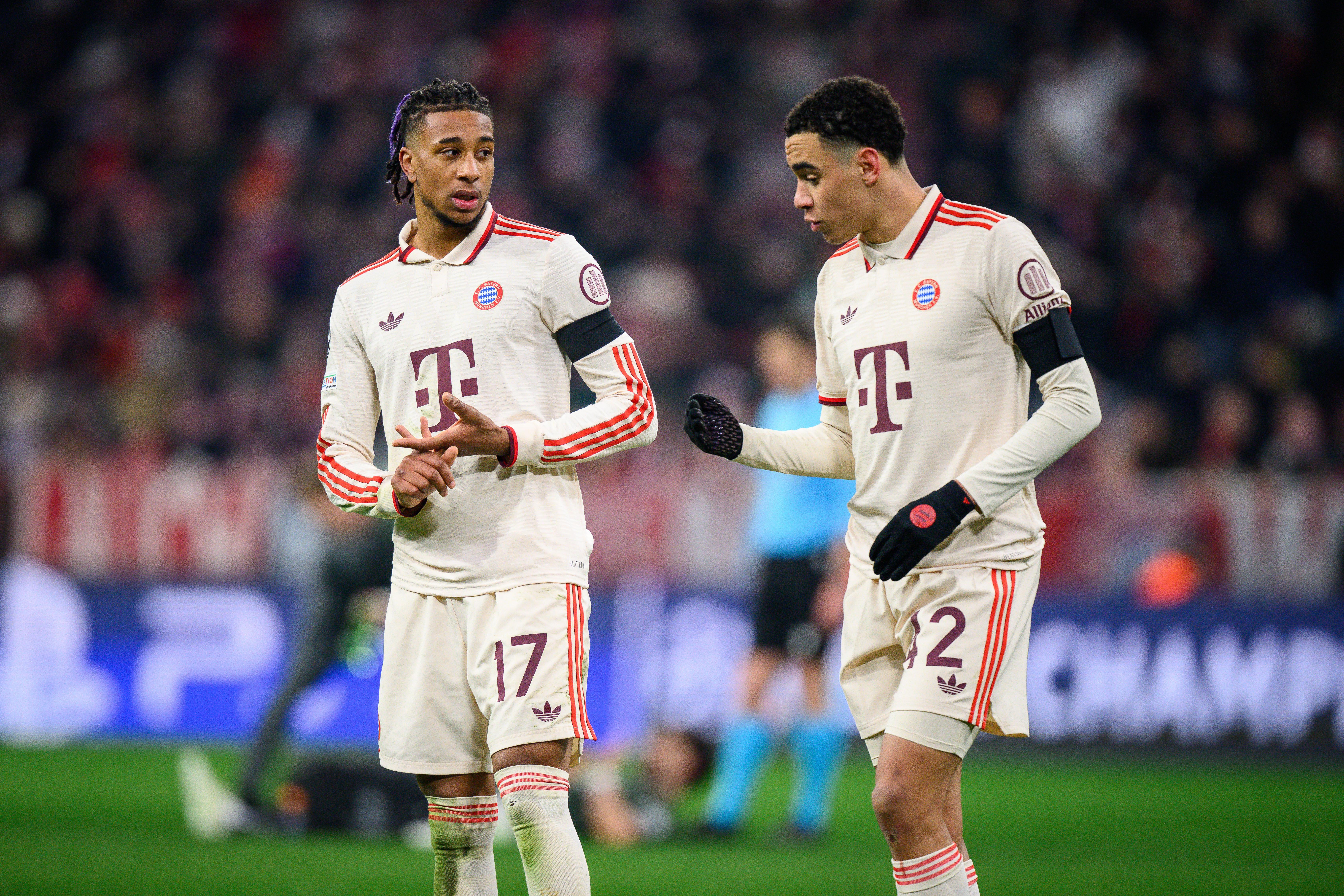 Michael Olise (l.) und Jamal Musiala in der Champions League