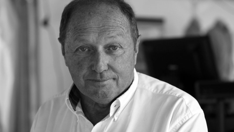 Der ehemalige deutsche Rennfahrer Jochen Mass am 06.08.2016 | Bild: dpa-Bildfunk/Horst Ossinger Der ehemalige deutsche Rennfahrer Jochen Mass am 06.08.2016