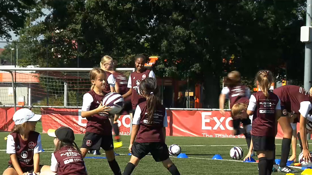 1. FC Nürnberg veranstaltet Trainingscamp für Mädchen 