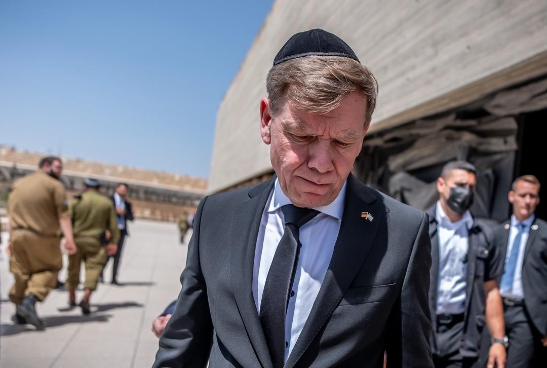 Wadephul in Yad Vashem: Gegen Antisemitismus aufstehen