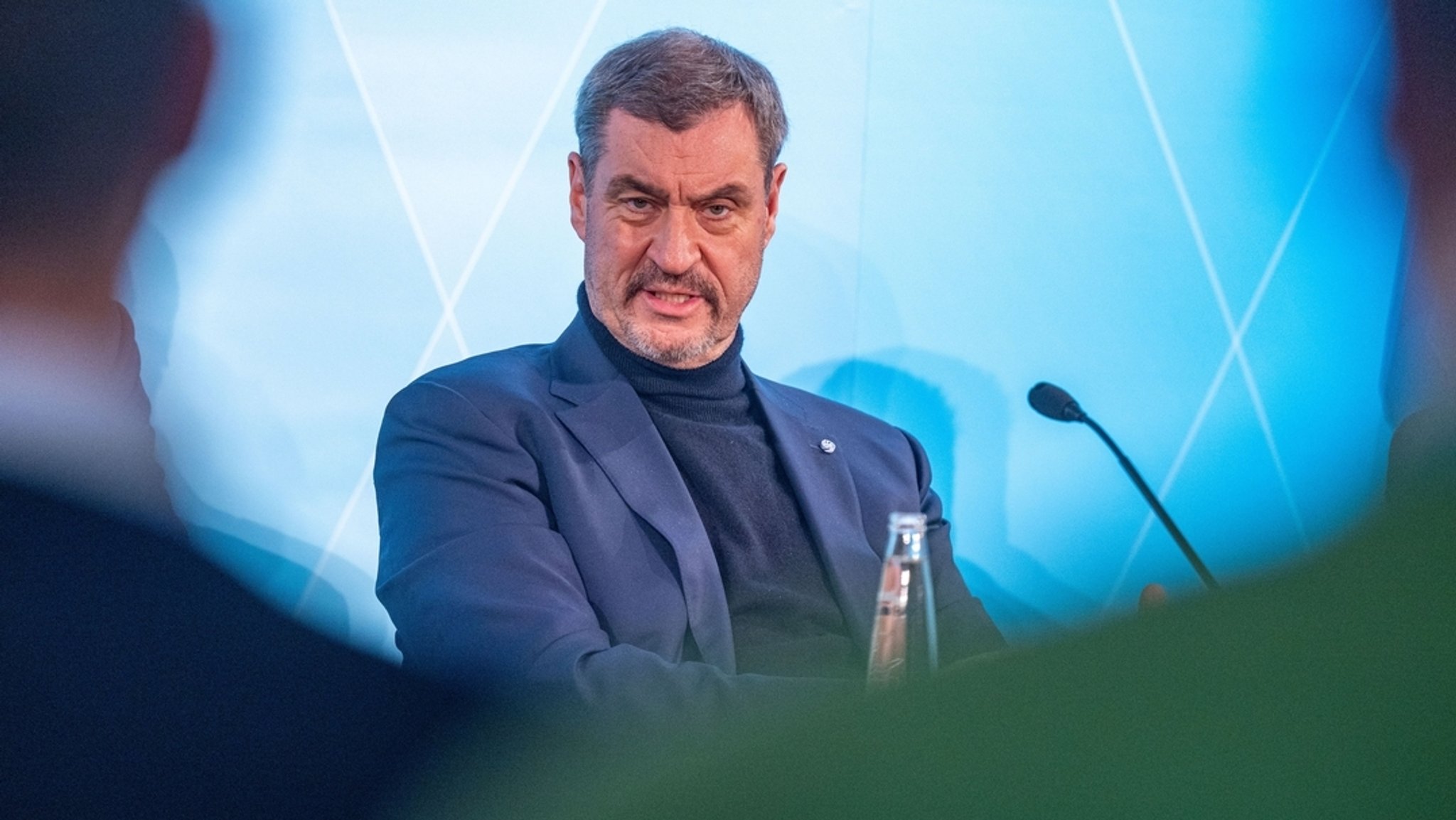 "Schädlicher Verdacht": Kritik wegen Mail aus der Staatskanzlei