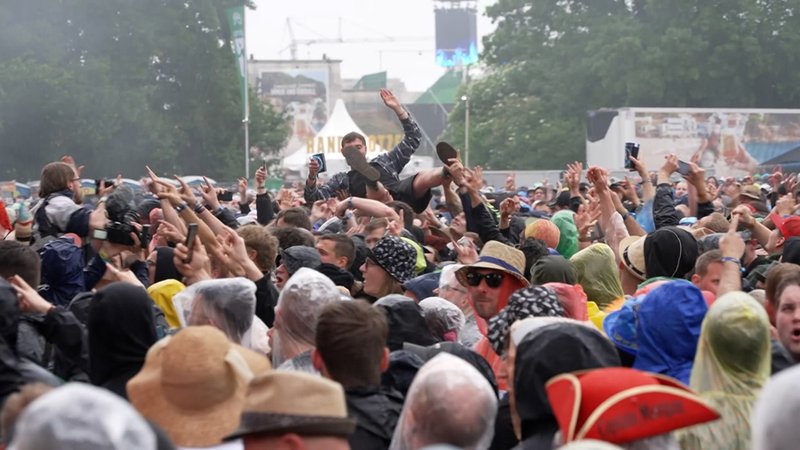 "Rock im Park": Seit 30 Jahren zieht das Festival die Massen an. | Bild: Bayerischer Rundfunk 2025 "Rock im Park": Seit 30 Jahren zieht das Festival die Massen an.