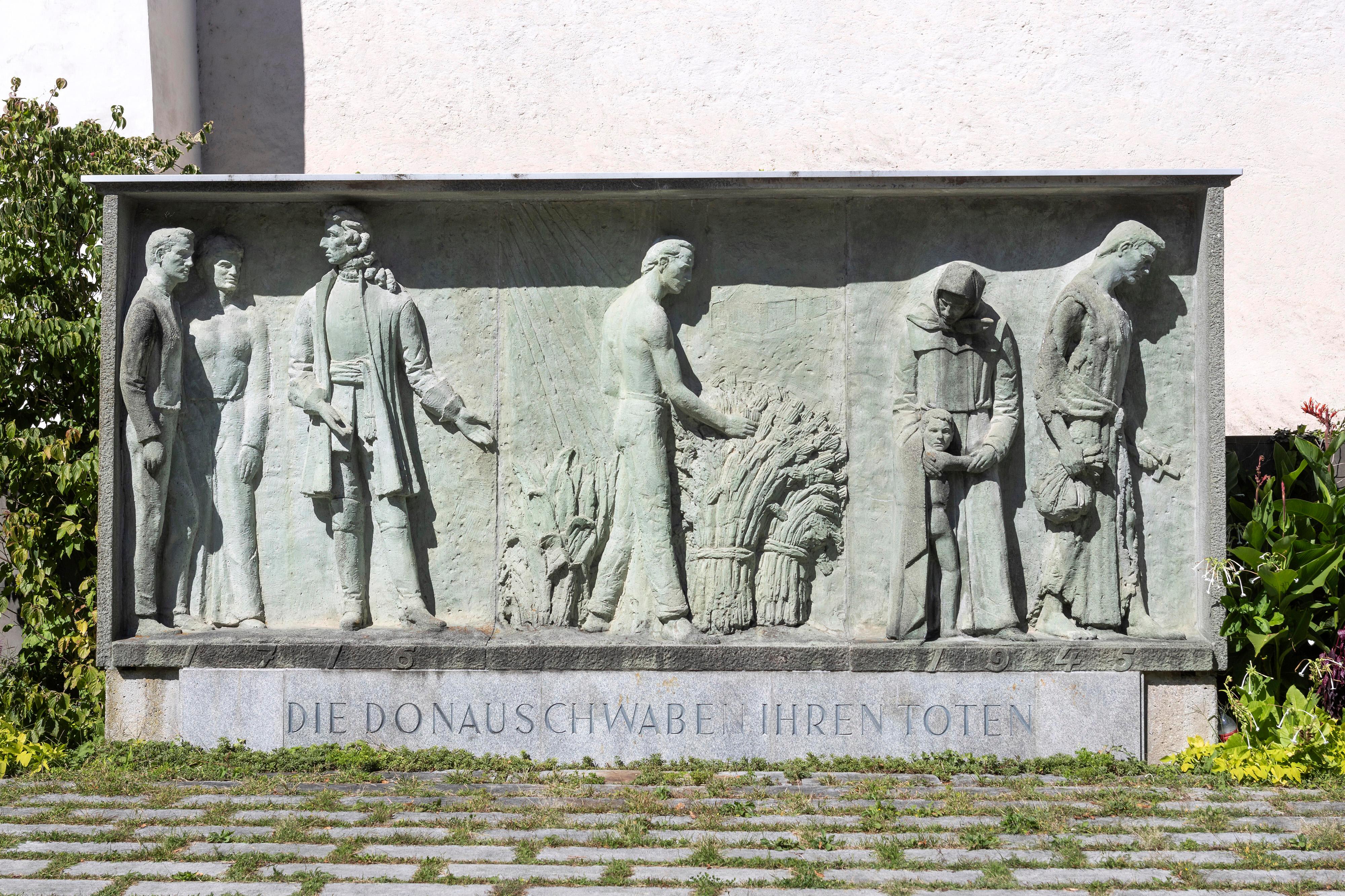 Denkmal für die ums Leben gekommenen Donauschwaben in der oberösterreichischen Stadt Wels (Symbolbild)