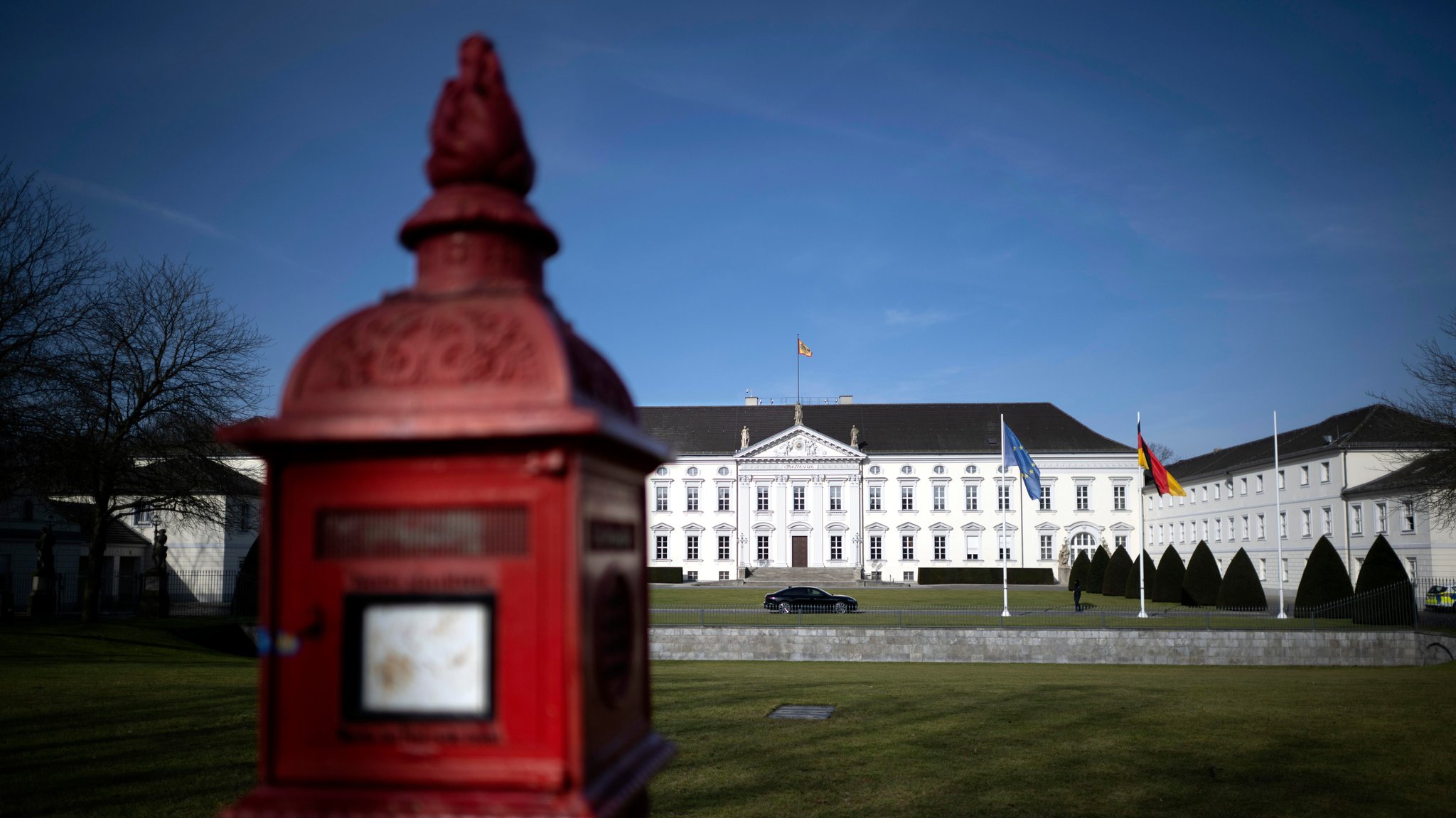 Aktuell verwaist: Wegen der renovierungsarbeiten ist Frank-Walter Steinmeier bereits im Juli aus Schloss Bellevue ausgezogen