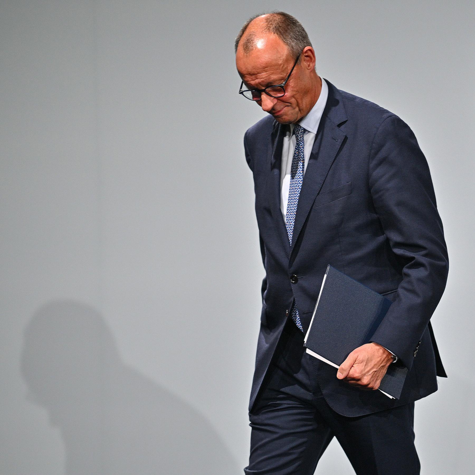 Merz hält an Rentenplänen fest