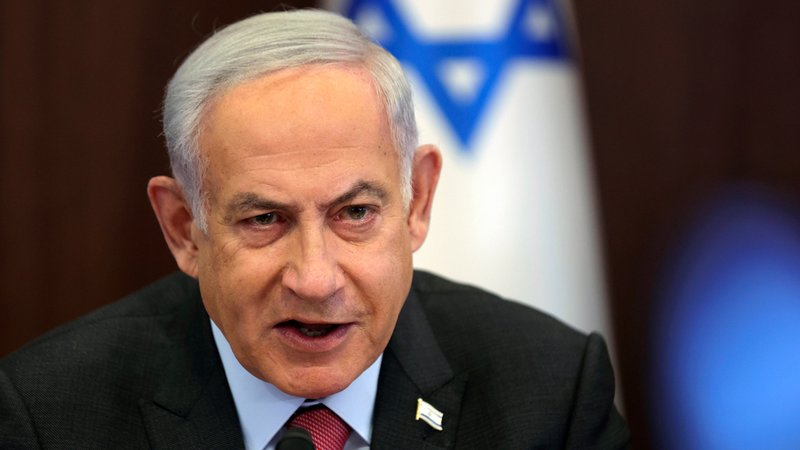 ARCHIV - 19.03.2023, Israel, Jerusalem: Benjamin Netanjahu, Ministerpräsident von Israel, nimmt an der wöchentlichen Kabinettssitzung im Büro des Ministerpräsidenten teil. 