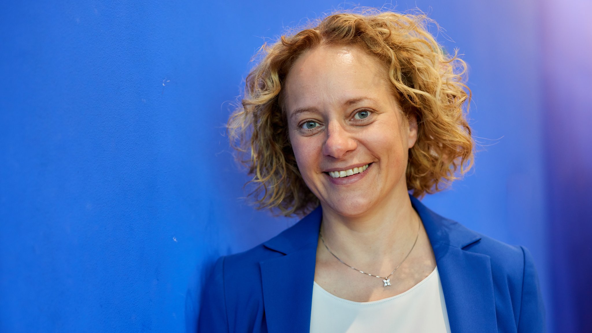 Körber-Preis 2025 für Stephanie Wehner, gebürtig aus Würzburg: Ein Netzwerk für Quantengeräte - das ist das Ziel der Quantenforscherin und Körber-Preisträgerin Stephanie Wehner. | Bild: Marcus Gloger/Körber-Stiftung Körber-Preis 2025 für Stephanie Wehner, gebürtig aus Würzburg: Ein Netzwerk für Quantengeräte - das ist das Ziel der Quantenforscherin und Körber-Preisträgerin Stephanie Wehner.