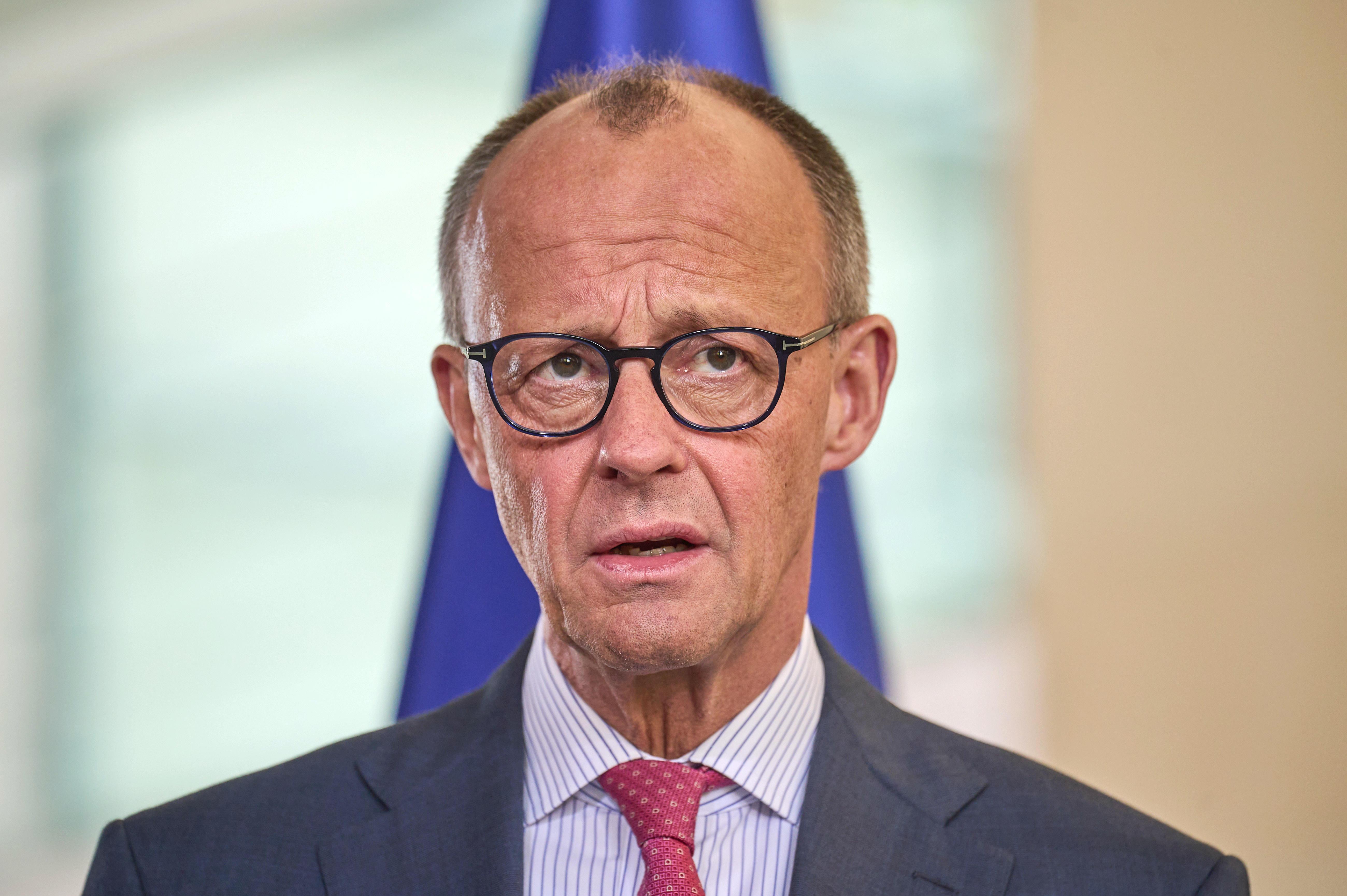 Er ist der zehnte Kanzler in der Geschichte der Bundesrepublik: Friedrich Merz. Seit dem 6. Mai 2025 führt er die schwarz-rote Koalition an.
