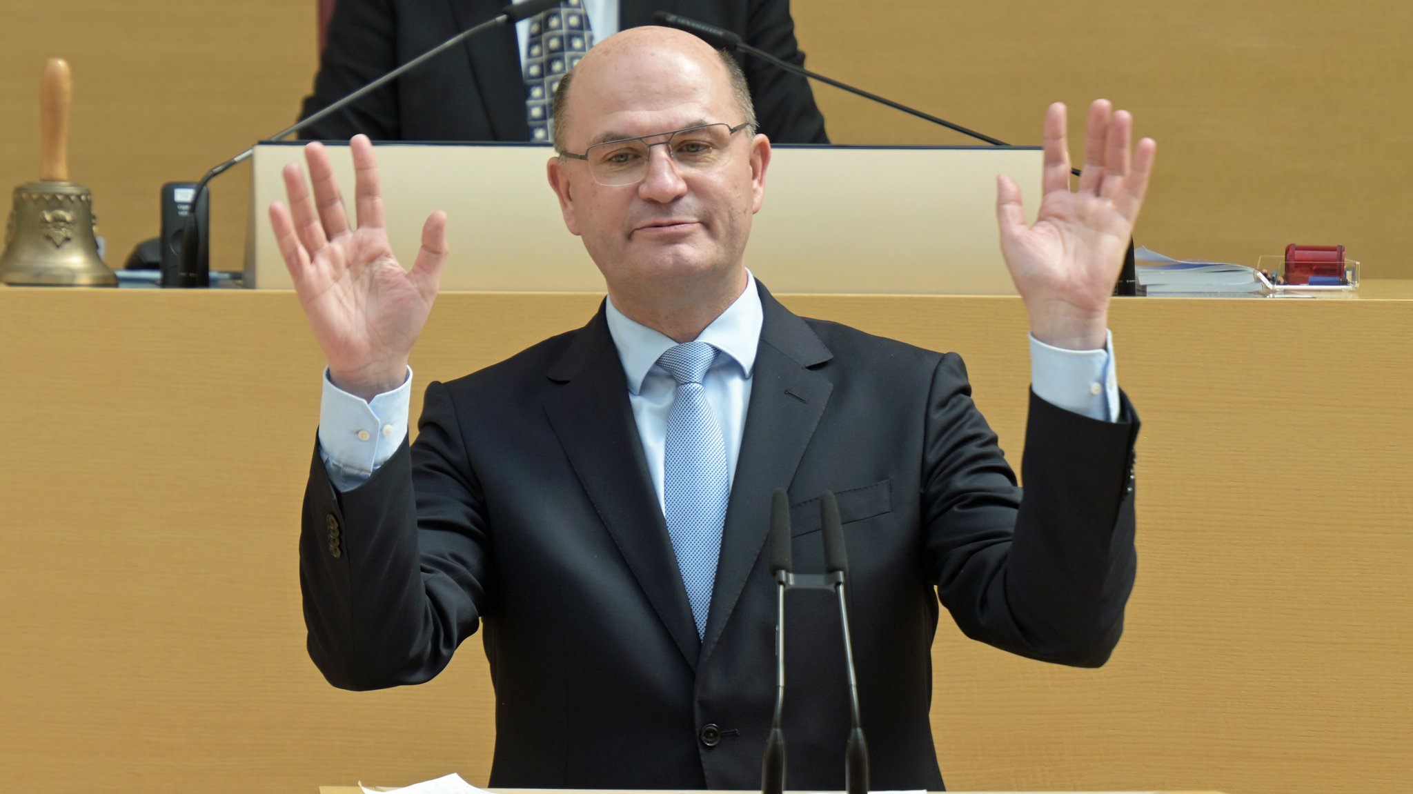 Finanzminister Albert Füracker im Landtag
