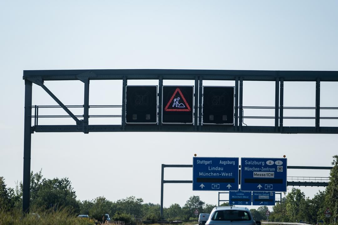 A93: Fahrbahnsanierung Zwischen Regensburg Und Saalhaupt Beginnt | BR24