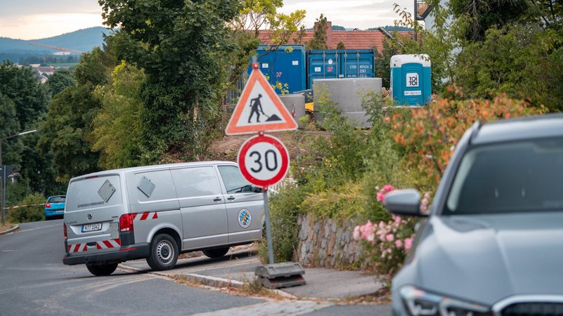 Weltkriegsbombe in Cham entdeckt | Bild: dpa-Bildfunk/Lars Haubner Weltkriegsbombe in Cham entdeckt