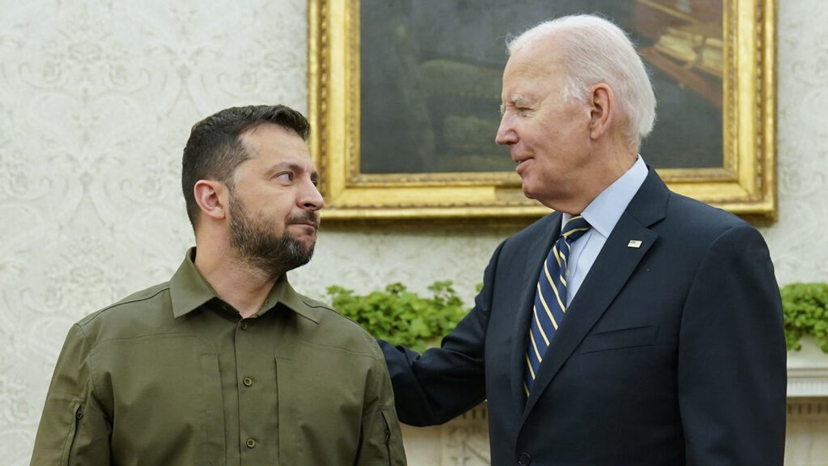 (Archivbild) "As long as it takes"  - US-Präsident Biden sagt der Ukraine seit Kriegsbeginn unerschütterlich seine Hilfe zu 
