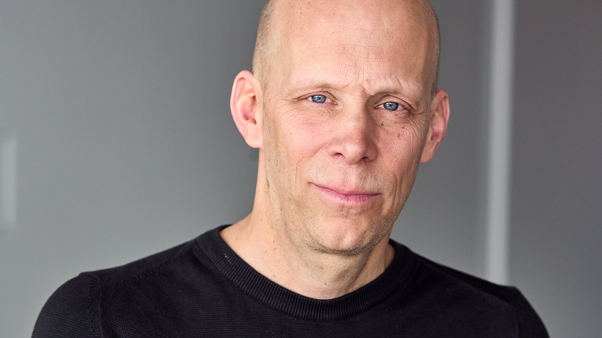 Journalist und Autor Konstantin Richter | Bild: Jürgen Bauer/Suhrkamp Verlag Journalist und Autor Konstantin Richter