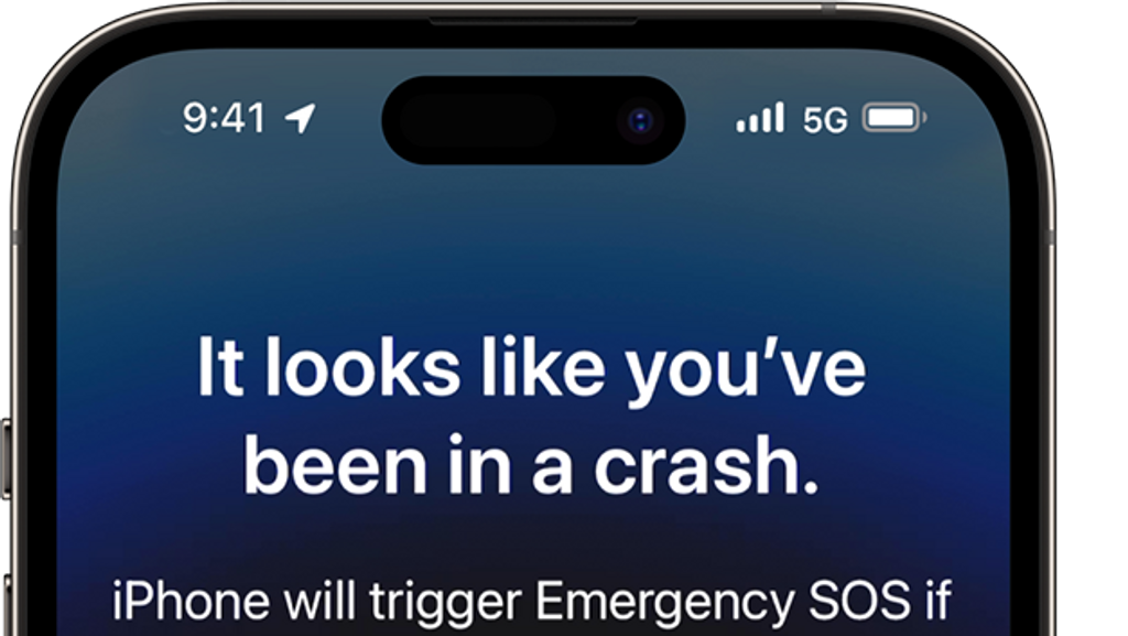 Smartphone mit einer Auto-Unfall-Meldung 