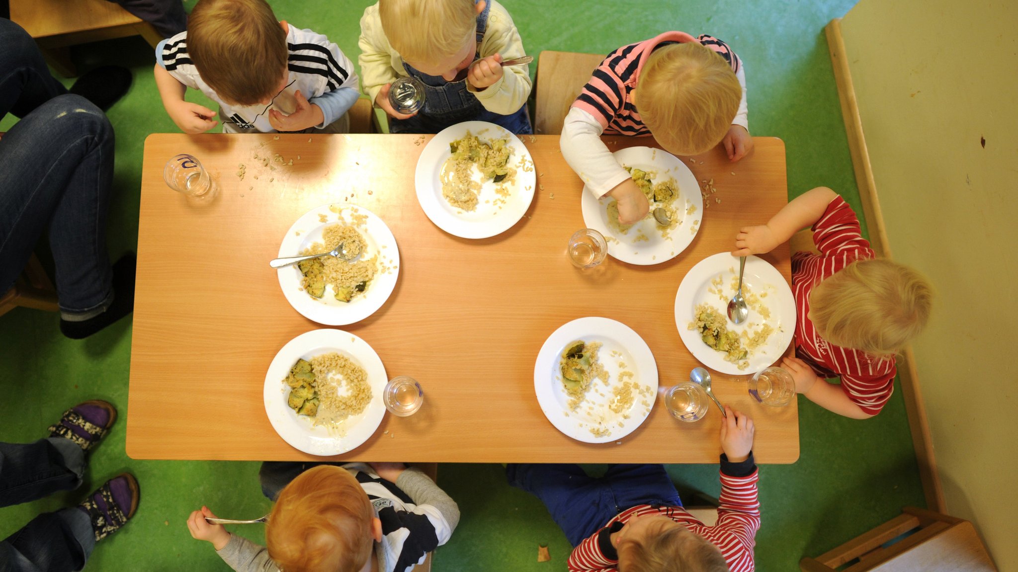 Der Bürgerrat des Bundestags spricht sich für ein kostenfreies und gesundes Mittagessen für alle Kinder in Schulen und Kitas aus.