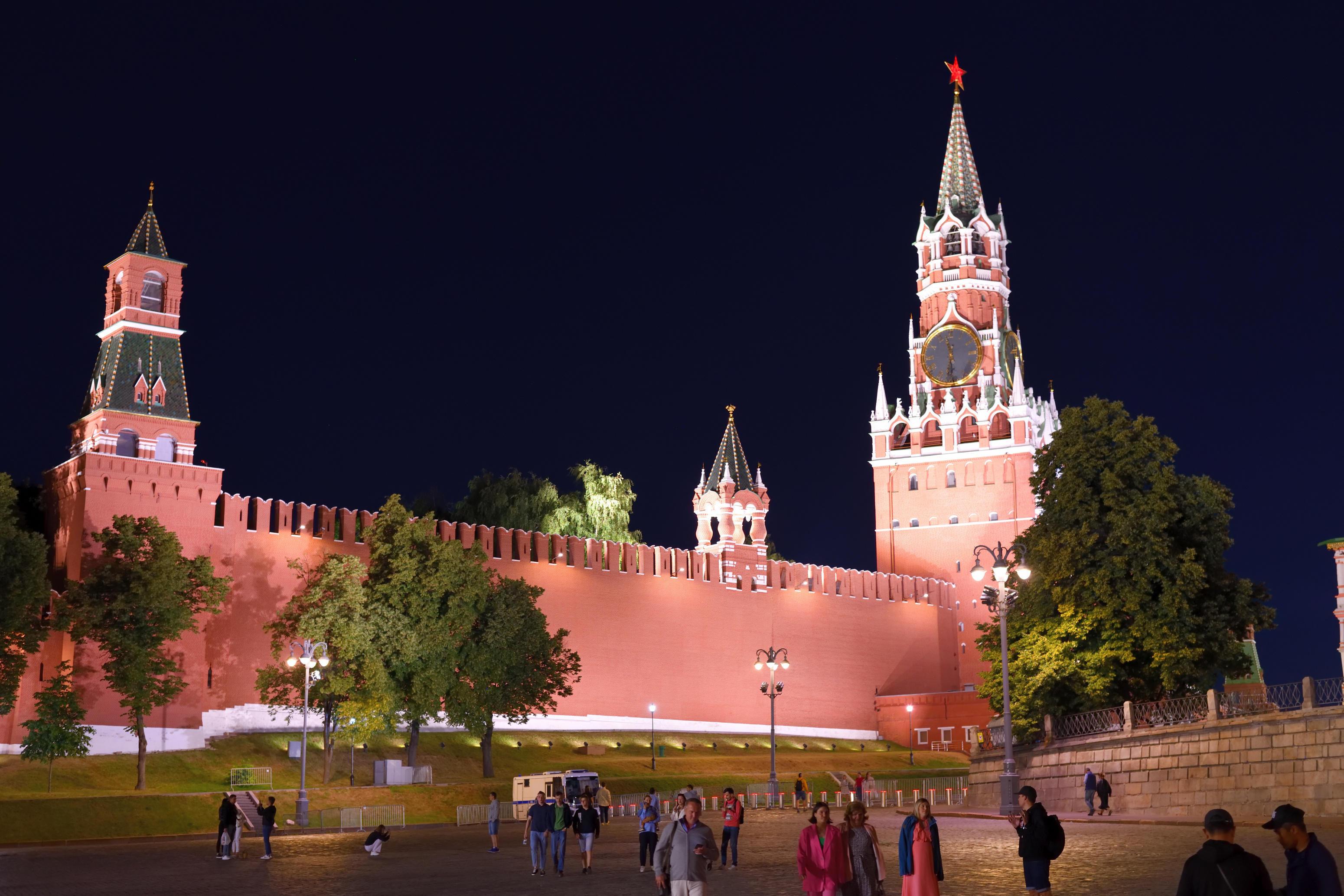 Der Kreml bei Nacht