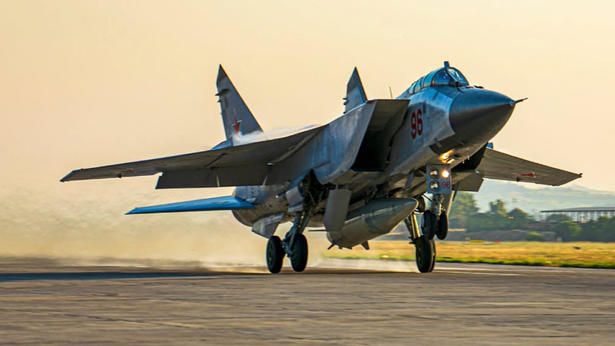 MiG-31 mit Kinschal-Rakete (Archivbild)