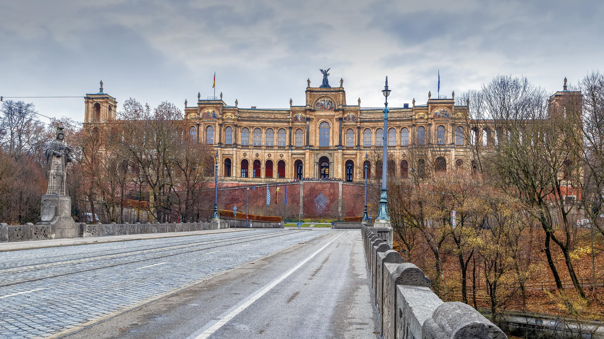 Archivbild: Das Maximilianeum im Februar 2021