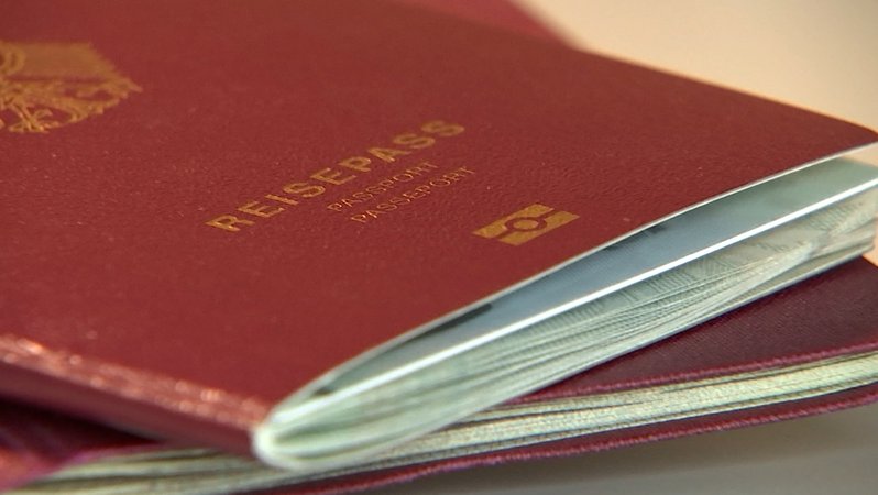 Ein deutscher Reisepass | Bild: BR Ein deutscher Reisepass