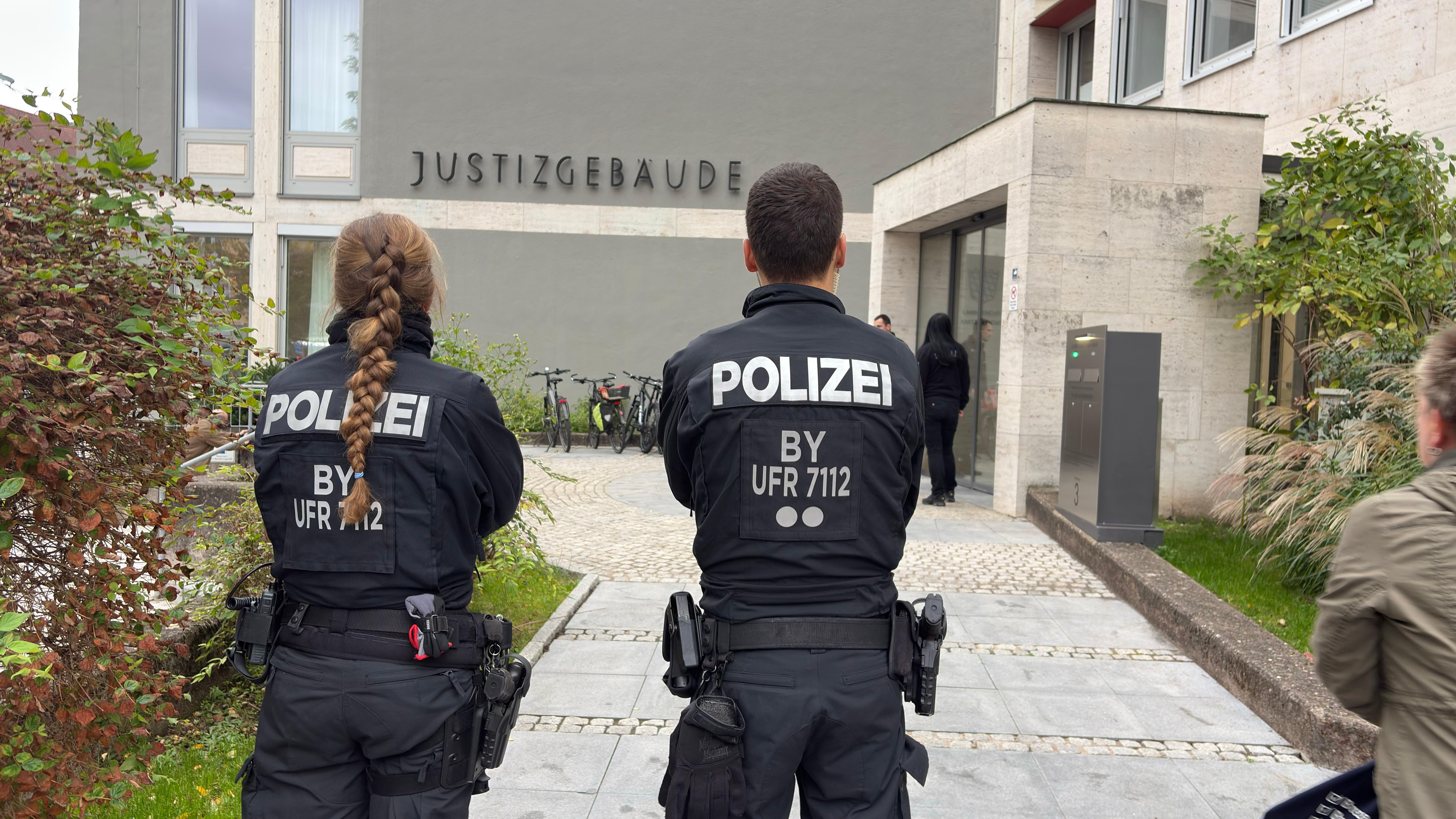 Prozessauftakt am Landgericht Aschaffenburg nach der Messerattacke im Schöntal-Park