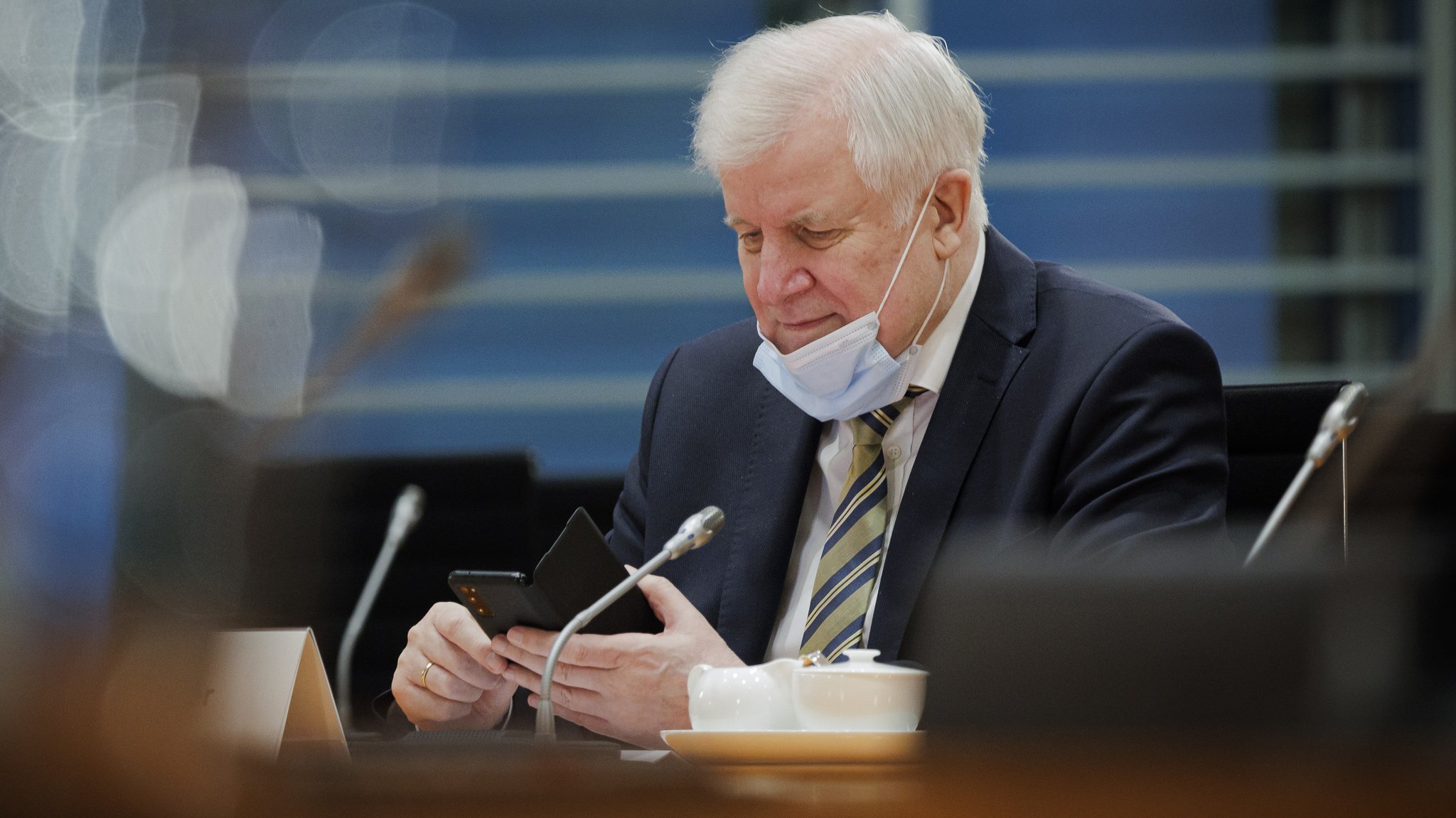 03.11.21: Horst Seehofer, Bundesinnenminister, aufgenommen vor Beginn einer Kabinettsitzung in Berlin.