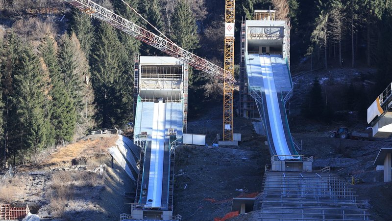 Baustelle in Predazzo, Val di Fiemme | Bild: picture alliance/dpa/MAXPPP | Pierre Teyssot Baustelle in Predazzo, Val di Fiemme