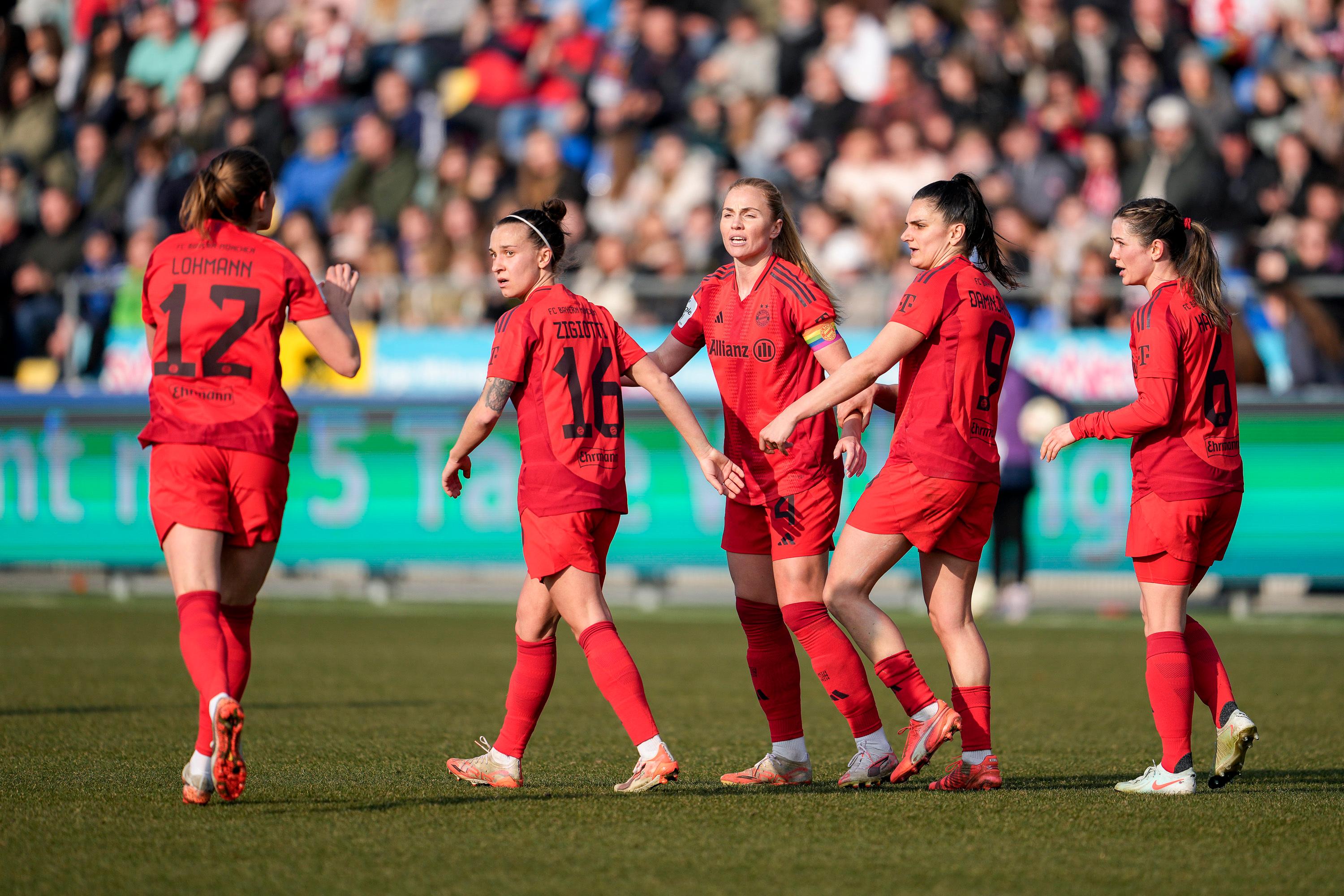 FC-Bayern-Frauen in Hoffenheim