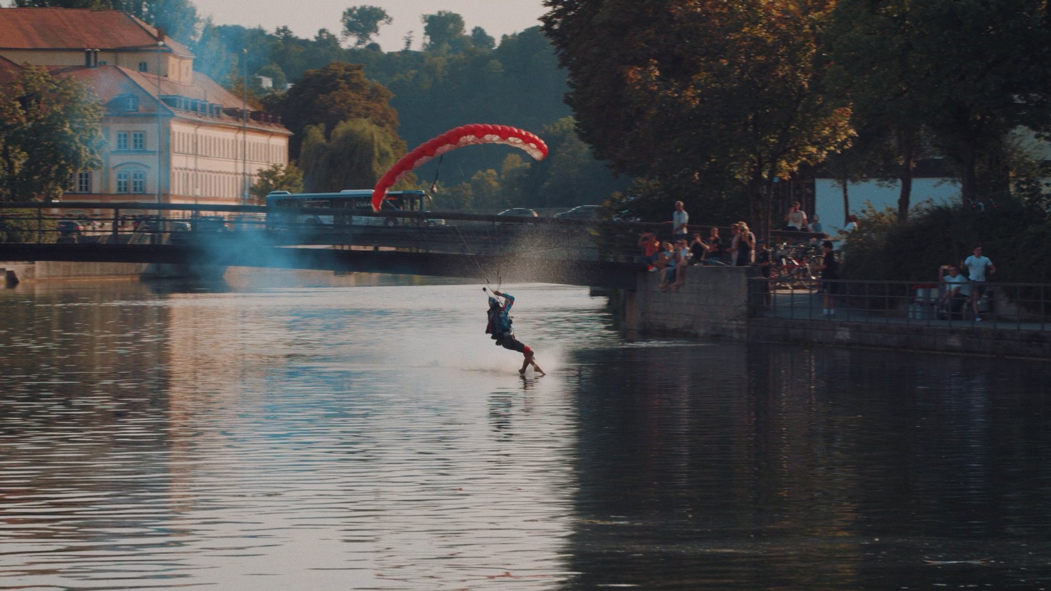 Der besondere Kick: Landung auf der Isar