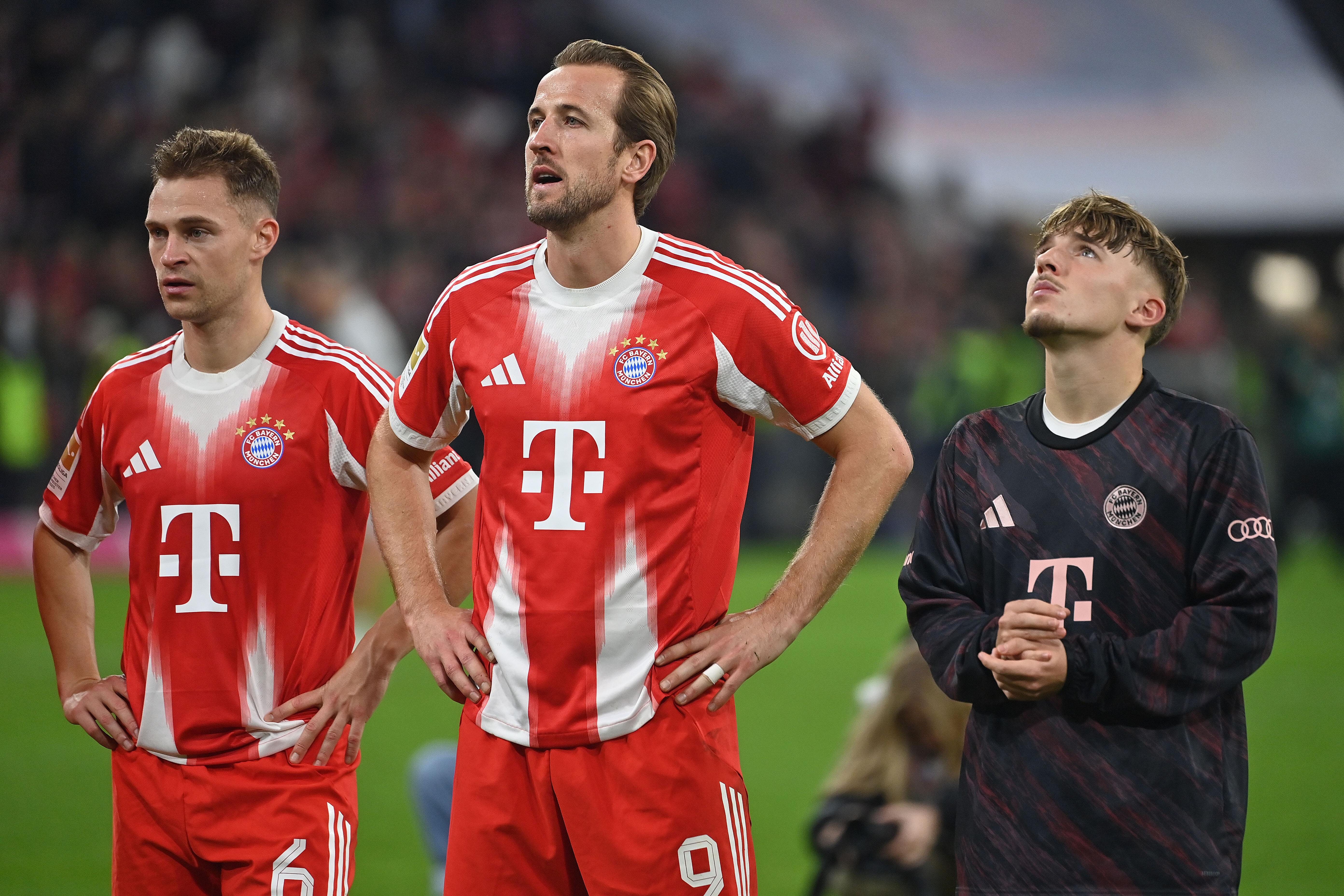 Joshua Kimmich (l.), Harry Kane und Lennart Karl