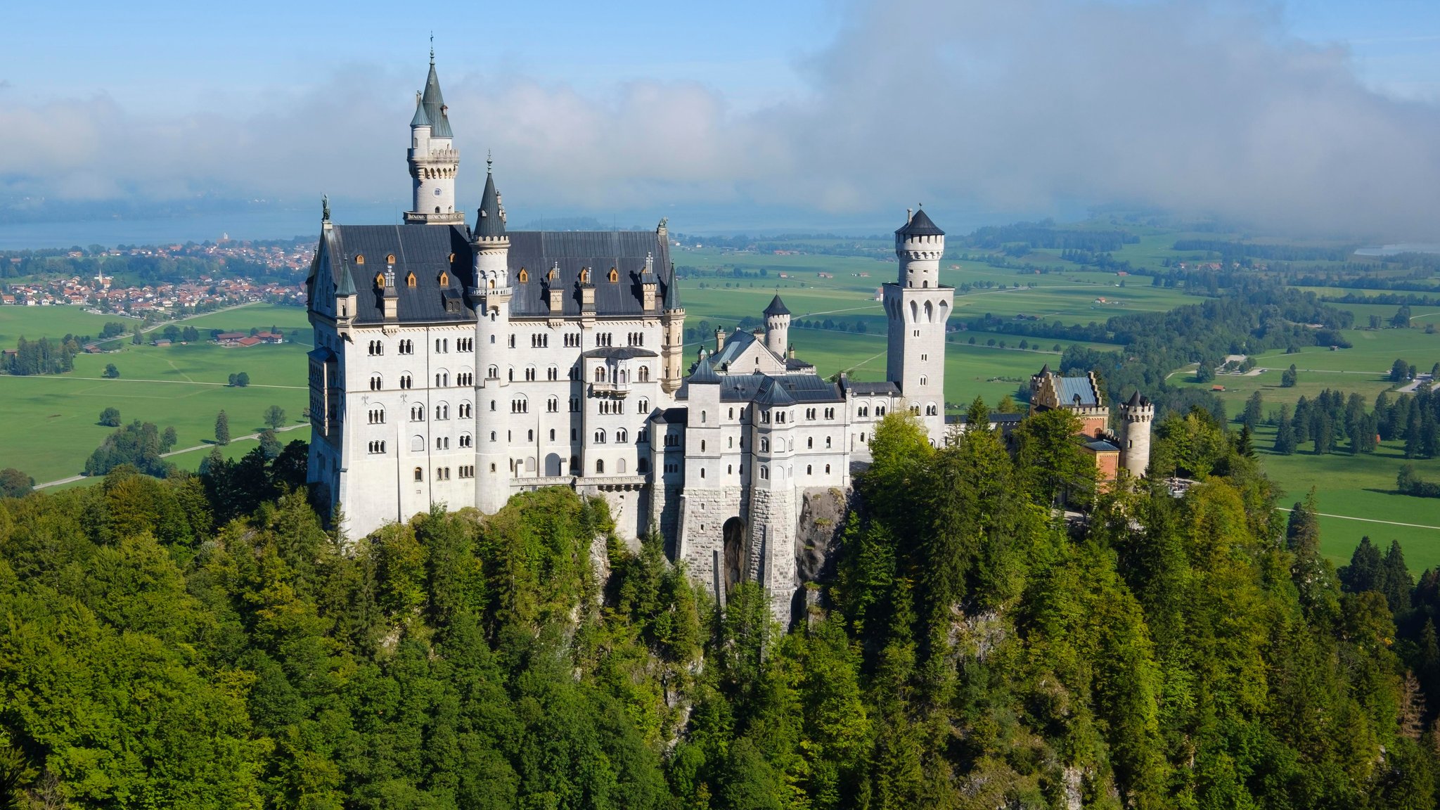 Das Schloss Neuschwanstein im Sommer