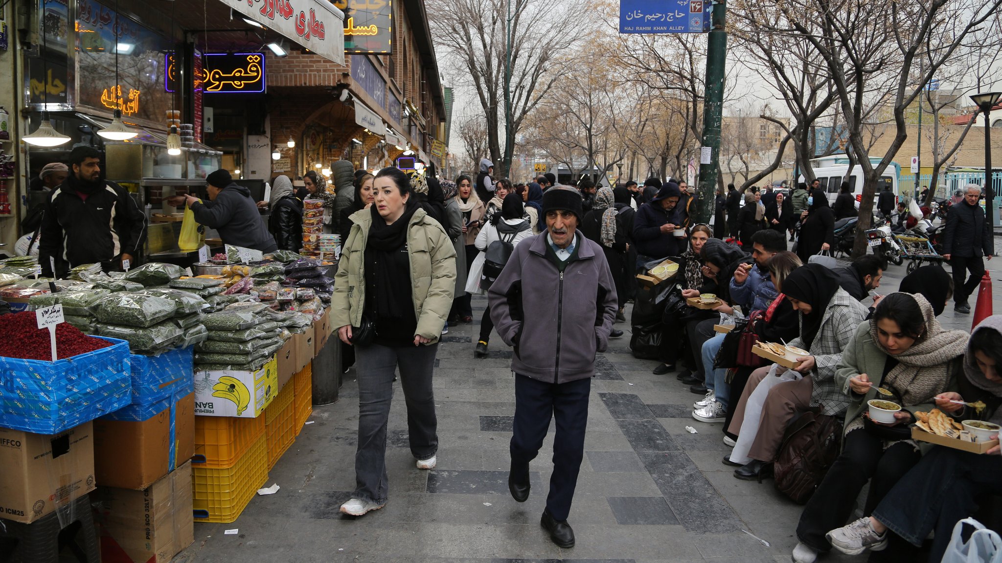 19.1.2026: Zumindest tagsüber sind die Menschen in Teheran wieder auf den Straßen 