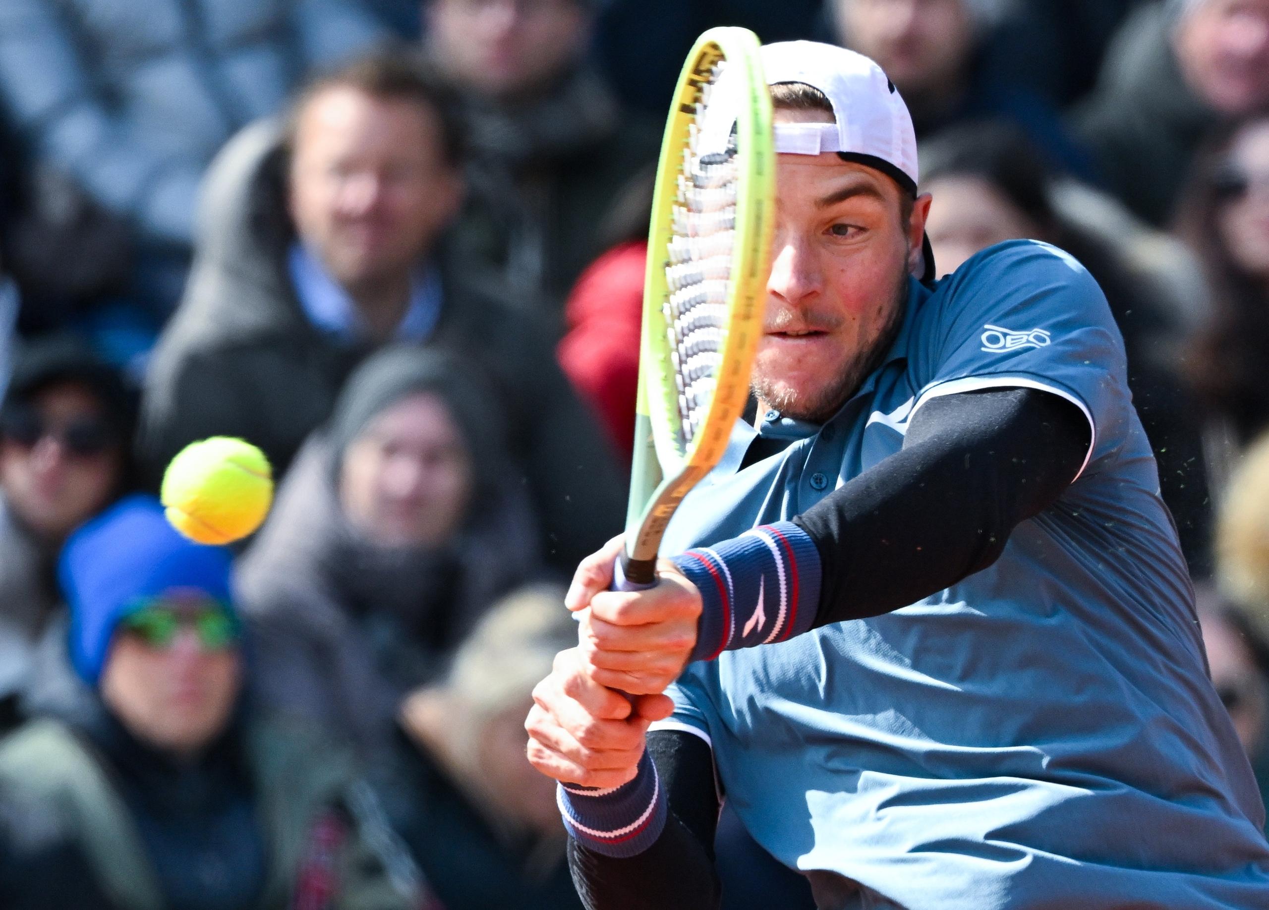 Jan-Lennard Struff in Aktion.