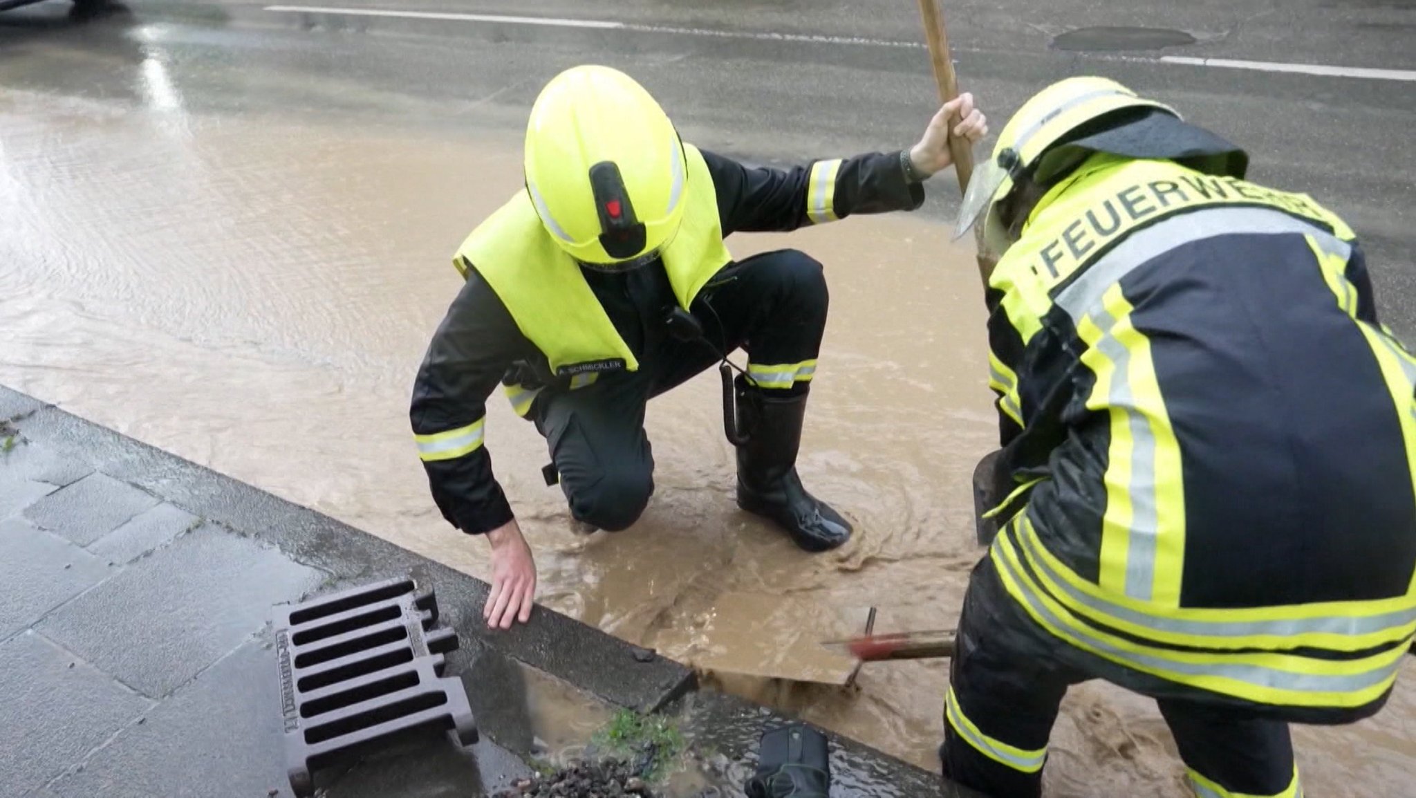 Starke Gewitter in Bayern - Mann stirbt in vollgelaufenem Keller