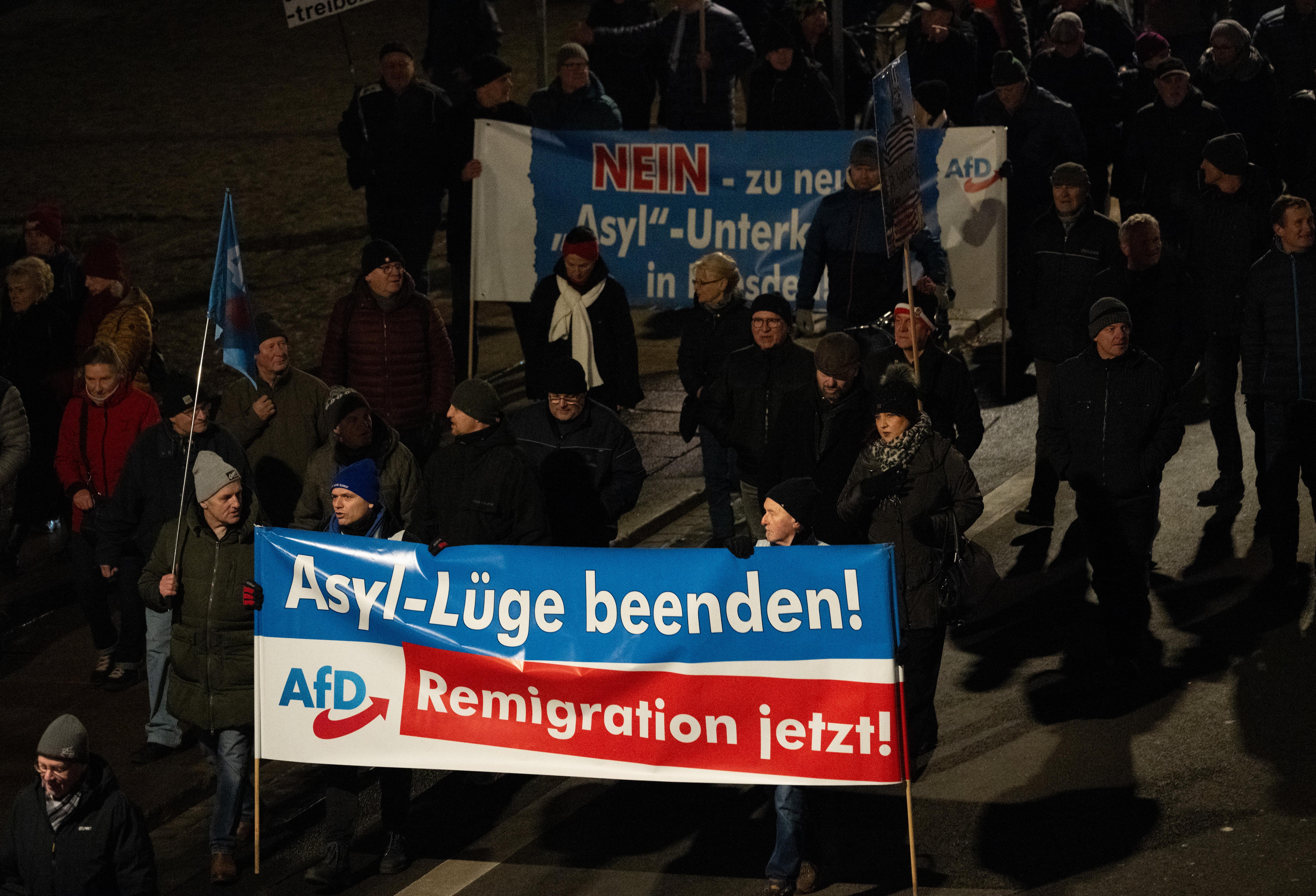 Rechtes Geheimtreffen: Wofür Steht Der Begriff "Remigration?" | BR24