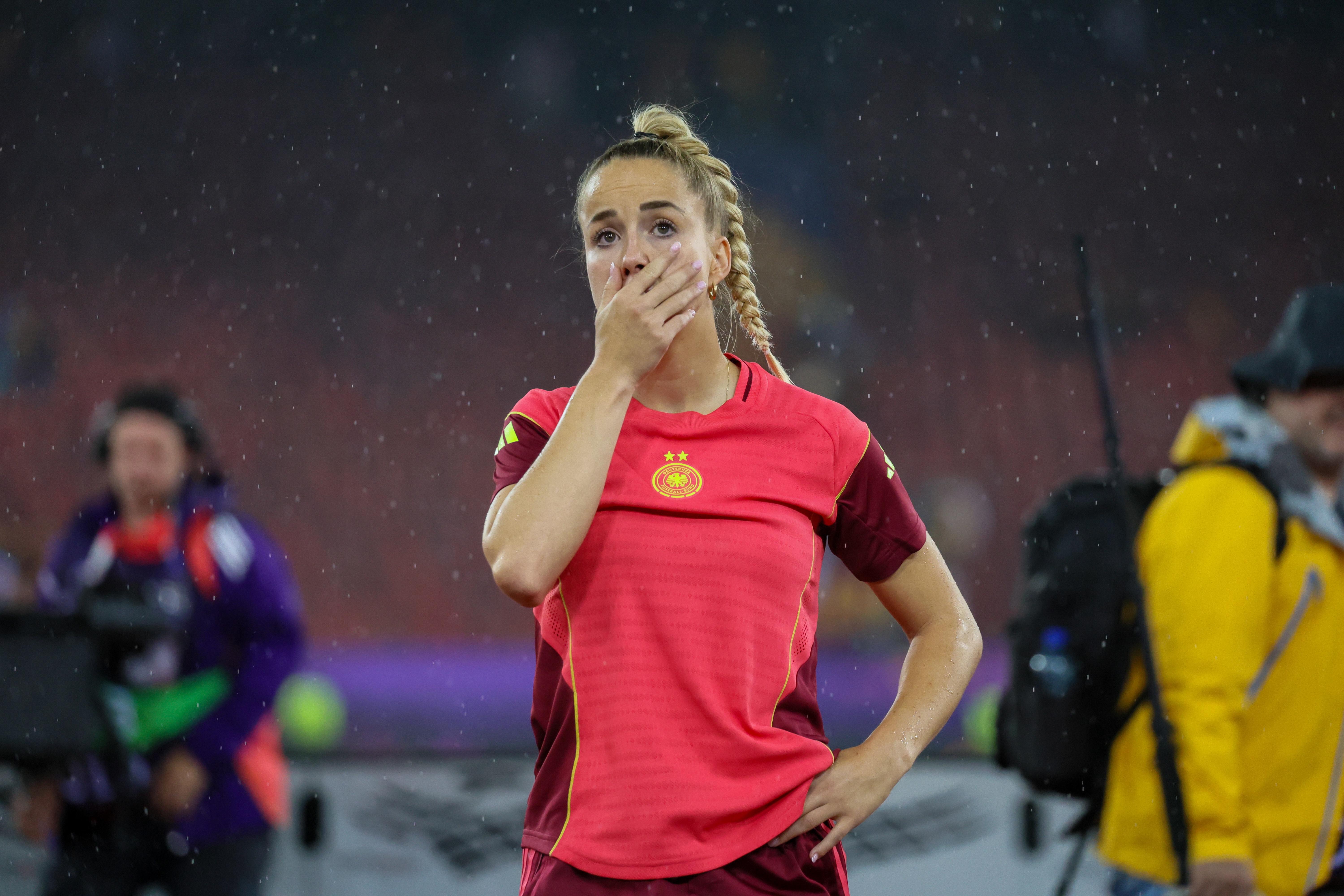 Giulia Gwinn nach dem Aus gegen Spanien