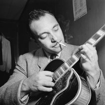 Django Reinhardt - König des Gypsy-Jazz  | Bild: picture alliance / akg-images 