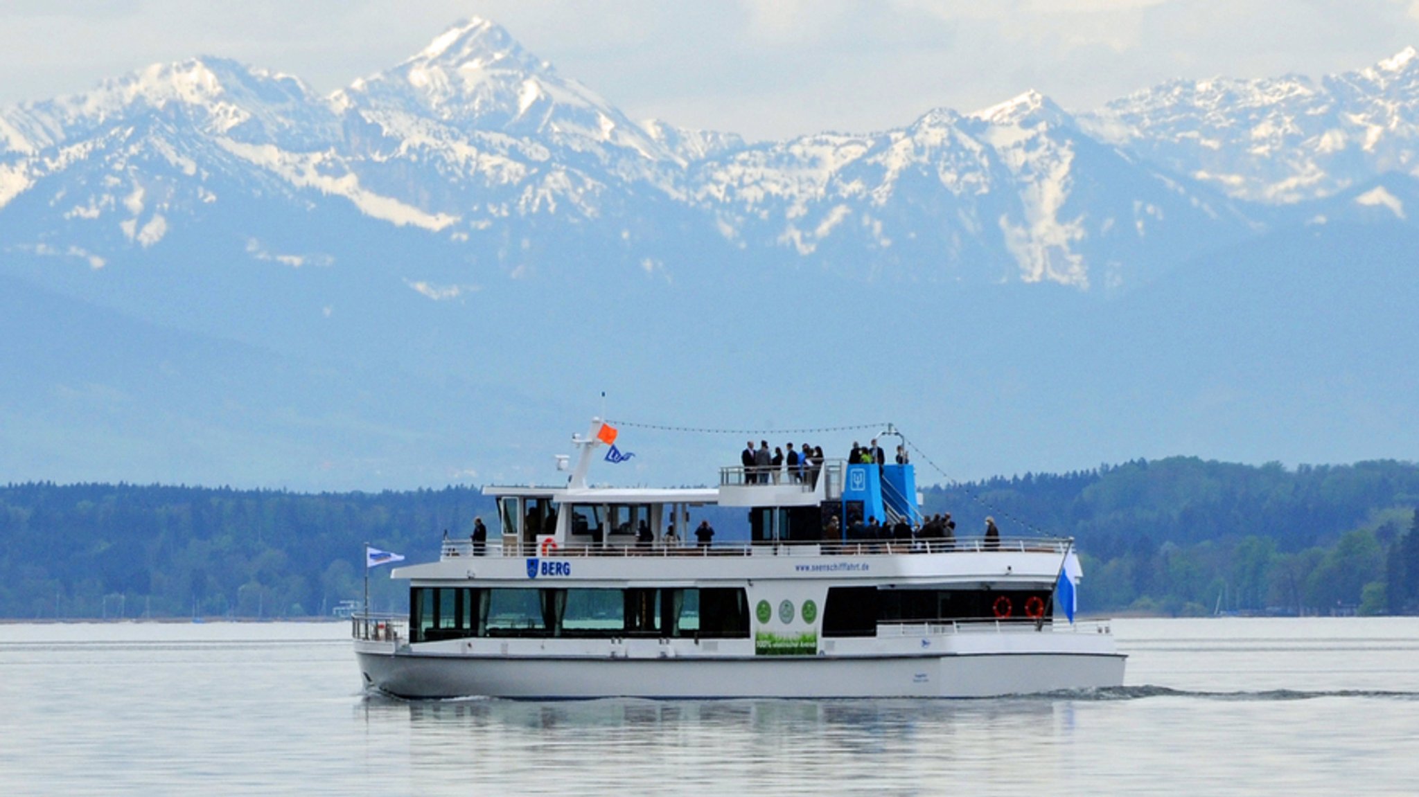 Schiffe auf Starnberger See und Ammersee starten in die Saison