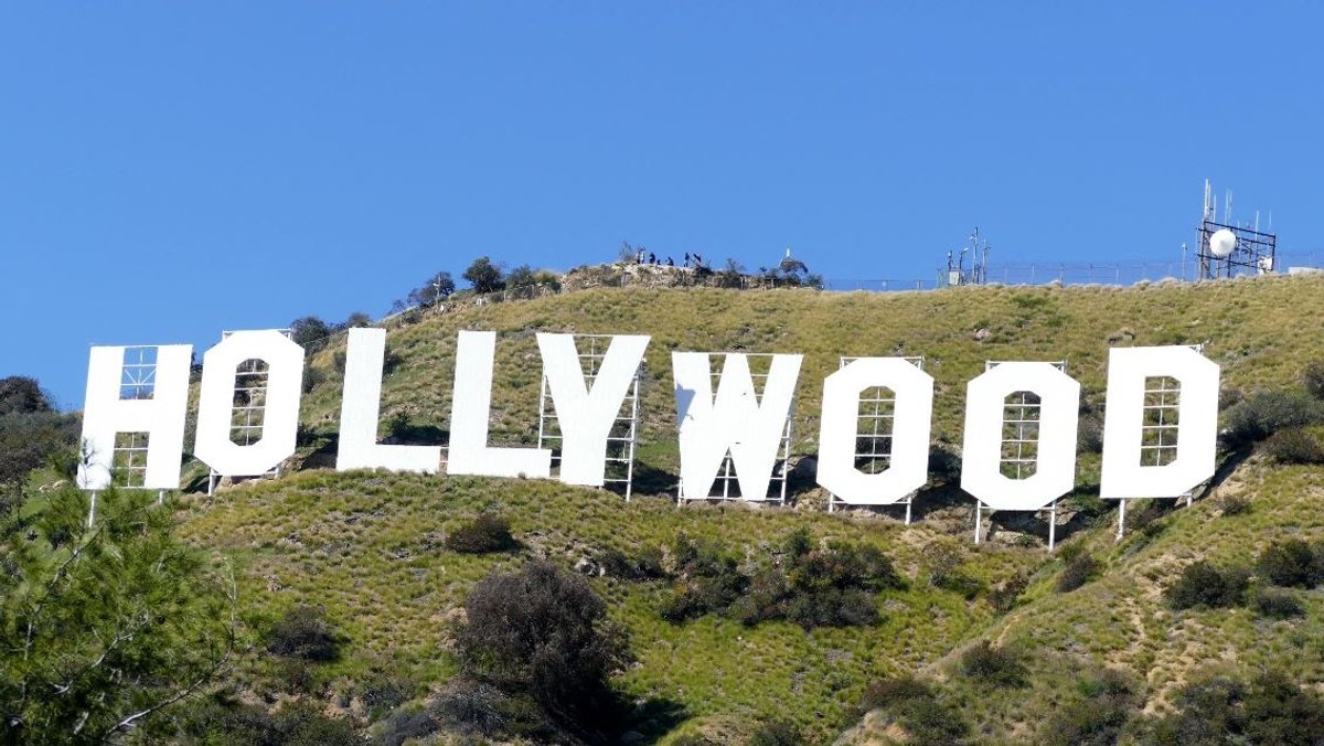 Tausende Drehbuchautoren in Hollywood treten in den Streik 