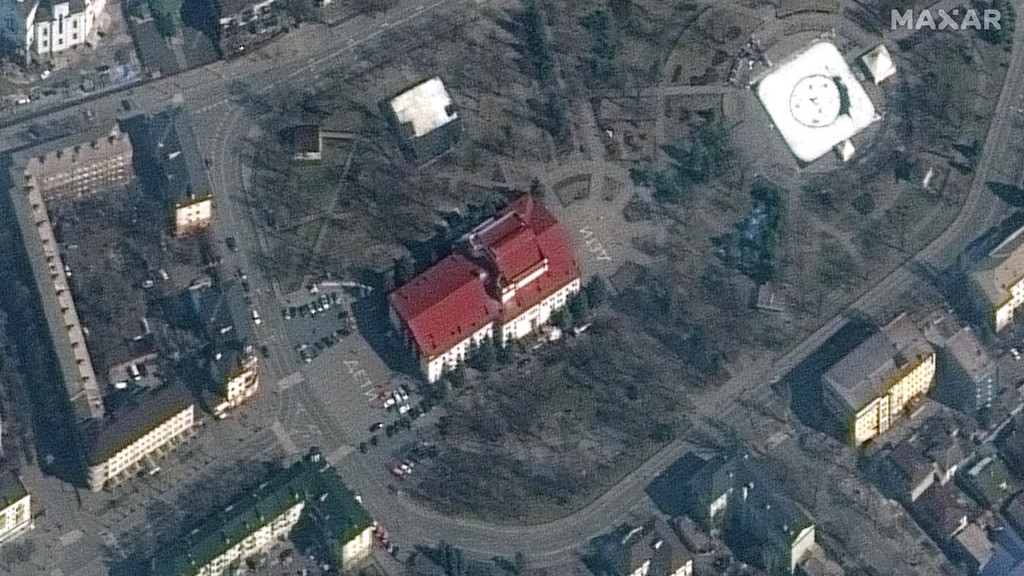 Das Theater von Mariupol vor der Bombardierung, aufgenommen am 14. März 2022.